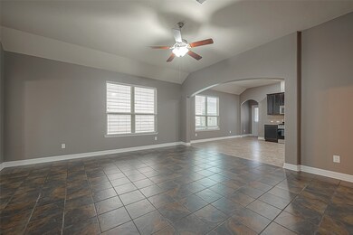 9219 Fuqua Breeze Dr, Houston, TX 77075 - photo 6