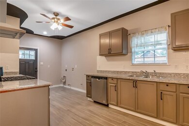 5816 Pate Rd, Houston, TX 77016 - photo 4