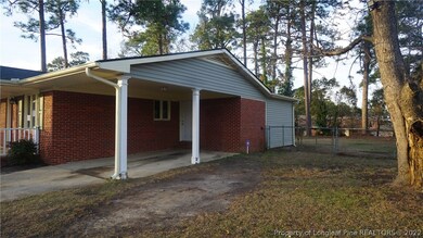 7558 Jennings Ln, Fayetteville, NC 28303 - photo 3