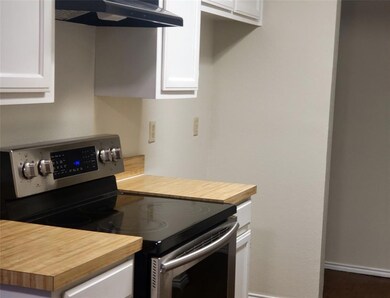 6606 Parkview Ln, North Richland Hills, TX 76182 - photo 4