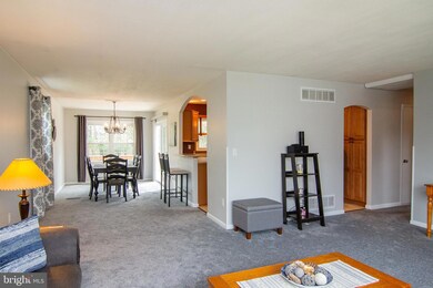 2119 Carroll Dale Rd, Sykesville, MD 21784 - photo 5