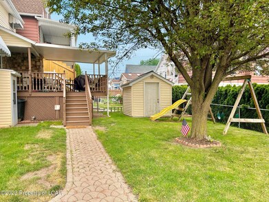 225 S Chestnut St, Nanticoke, PA 18634 - photo 3