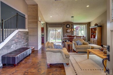 62992 Bilyeu Way, Bend, OR 97701 - photo 5