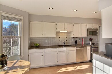 498 Sarah St unit 7, Stroudsburg, PA 18360 - photo 6