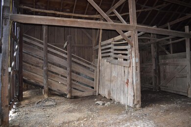 3056 Irvine Rd, Winchester, KY 40391 - photo 7