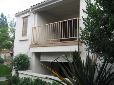 Ground Floor Condo With Balcony.Well managed compl