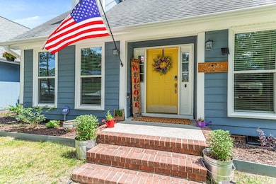 2345 Rolling Hill Rd, Fayetteville, NC 28304 - photo 2