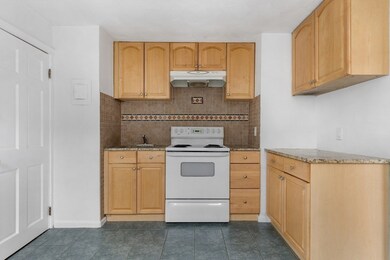 34 Charter St unit 5B, Boston, MA 02113 - photo 5