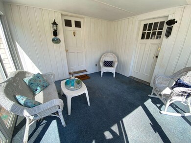 Welcome to the sunroom!