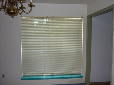 5927 Lawn Ln, Houston, TX 77088 - photo 7