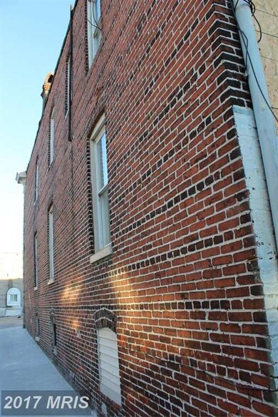 2 S Highland Ave, Baltimore, MD 21224 - photo 7