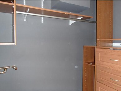 Emerson Mills unit M14, Pembroke, NH 03275 - photo 4