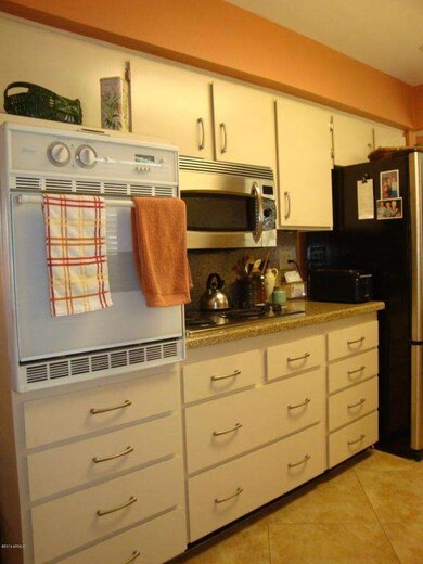 10530 W Hutton Dr, Sun City, AZ 85351 - photo 3