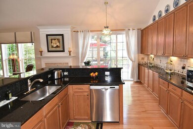 12397 Grantley Ct, Woodbridge, VA 22192 - photo 7