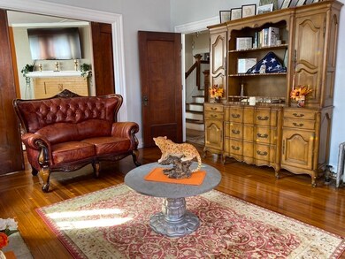 76 Florida St, Springfield, MA 01109 - photo 5