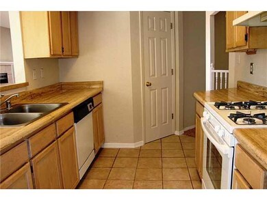 Kitchen. Stainless sink, dishwasher and