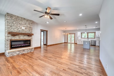 189 Fountain Oaks Dr, Blairsville, GA 30512 - photo 5