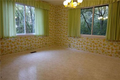 Breakfast Room