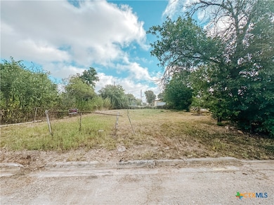 112 Field St, Luling, TX 78648 - photo 3