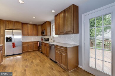 7309 Farthest Thunder Ct, Columbia, MD 21046 - photo 6