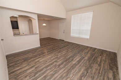 670 Fallow Ln, Alvin, TX 77511 - photo 4
