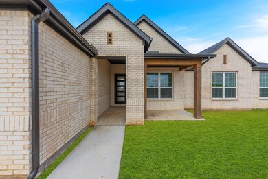 1025 Gatlin Cir, Springtown, TX 76082 - photo 5