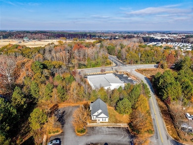 29 Civic Center Blvd unit Extension, Anderson, SC 29625 - photo 7