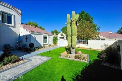 7200 Painted Shadows Way, Las Vegas, NV 89149 - photo 5