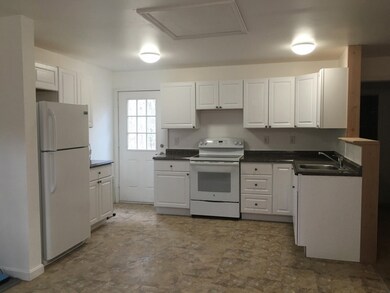 152 S Pine Banks Rd, Putney, VT 05346 - photo 4