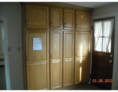 Kitchen. k