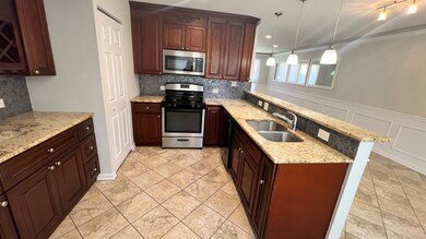 3321 Hickory Ln, Hazel Crest, IL 60429 - photo 6