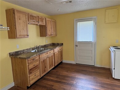 2443 Pine St, Colcord, OK 74338 - photo 3