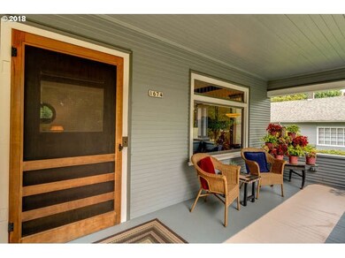 1674 5th Ave, West Linn, OR 97068 - photo 2