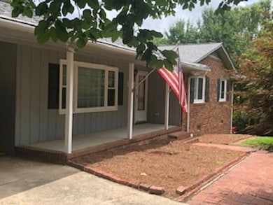 Cute porch area