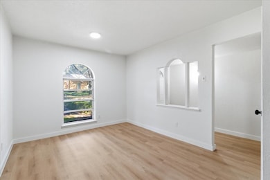 4333 Thicket Dr, Garland, TX 75043 - photo 3