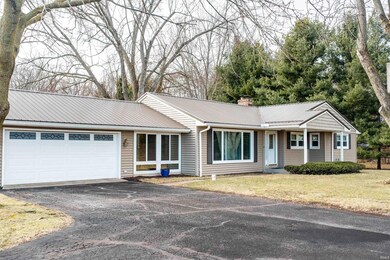 12139 N Syracuse Webster Rd, Syracuse, IN 46567 - photo 2