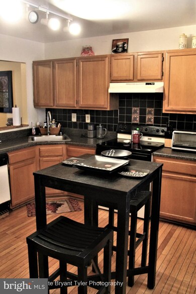 1514 Saint Christopher Ct, Edgewood, MD 21040 - photo 5