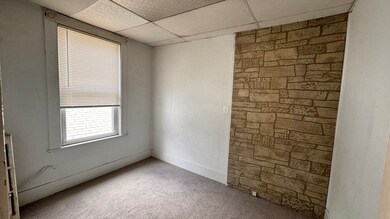 515 Walnut St unit 2, Saugus, MA 01906 - photo 4