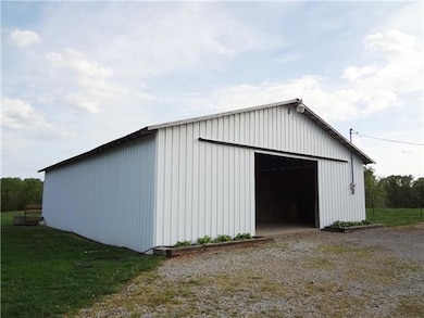 This 30x60 Barn offers 5 Stalls (could be 7), a wash bay and a tack room. Three stalls are 12x12 and two are 12x24. 