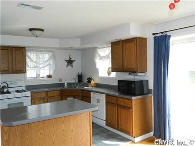 Kitchen Modern kitchen with breakfast bar PLUS eat