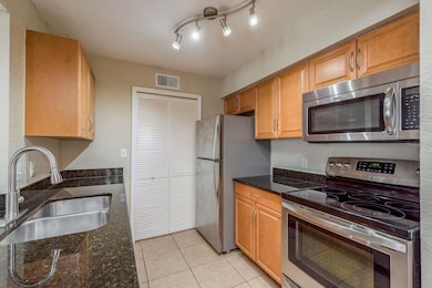 3266 Haviland Ct unit 203, Palm Harbor, FL 34684 - photo 3