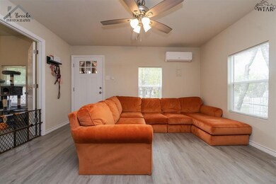 514 S Archer St, Henrietta, TX 76365 - photo 5