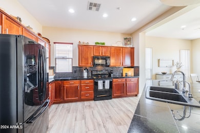 12368 W Hedge Hog Place, Peoria, AZ 85383 - photo 5