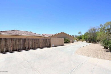 Cicular Driveway