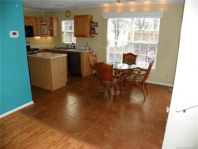 Family Room to Kit-Breakfast