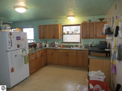 2161 Pointer Rd, West Branch, MI 48661 - photo 3