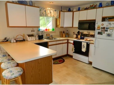 30 Snow Shoe Road (M342), Wilmington, VT 05363 - photo 4