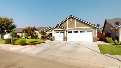 3044 N Carriage Ave, Fresno, CA 93727 - photo 3