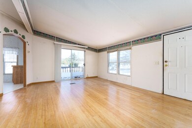 LC-Estates_Ct_24981_Mattawan_49071-3