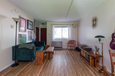 A2 Grandview Dr unit A2, South Burlington, VT 05403 - photo 5